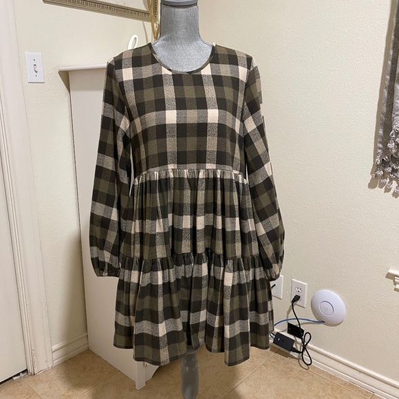 Riller & Fount Dresses & Skirts - Riller Olive Color Checkered Dress